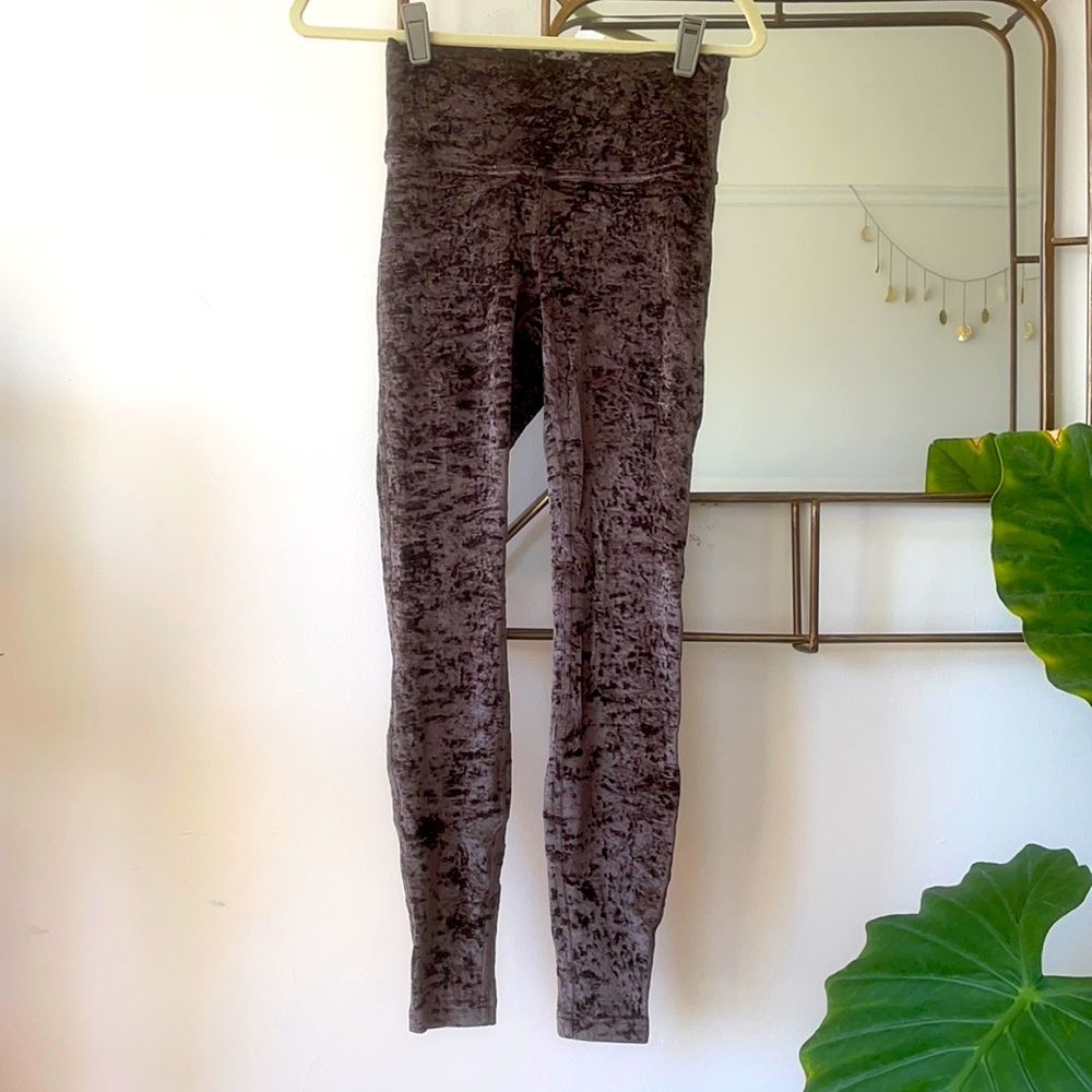 Rare Lulu Velvet Wunder Under Leggings